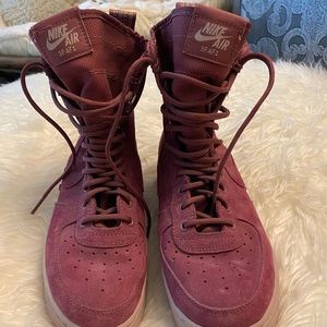 Nike AF1 The force is female